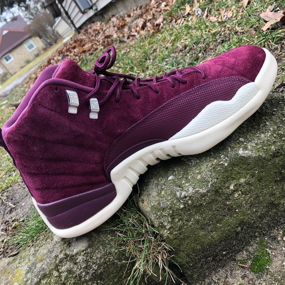 Jordan 12’s (maroon and cream) Barley Worn - Picture 4 of 4